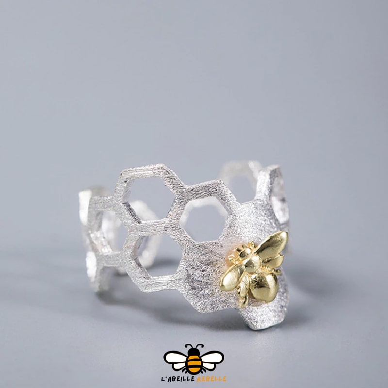 BAGUE NID D ABEILLE L Abeille Rebelle