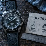 Montres homme étanches : montre 10 bar avec eau et buée